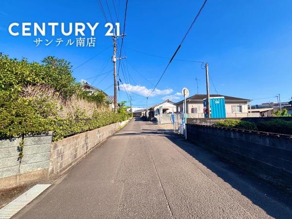 都城市千町第2-1号棟(前面道路含む現地写真)