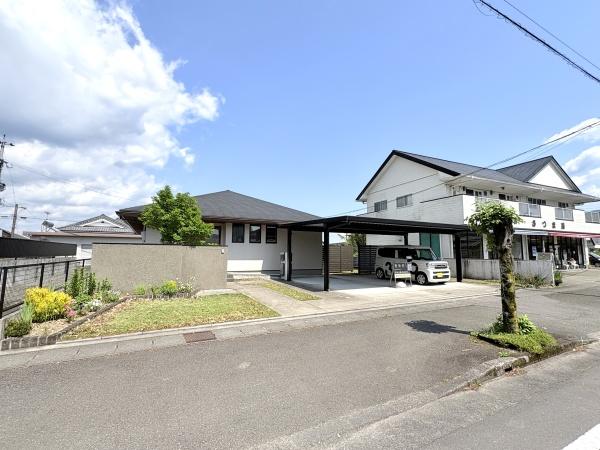 えびの市大字栗下の築浅物件