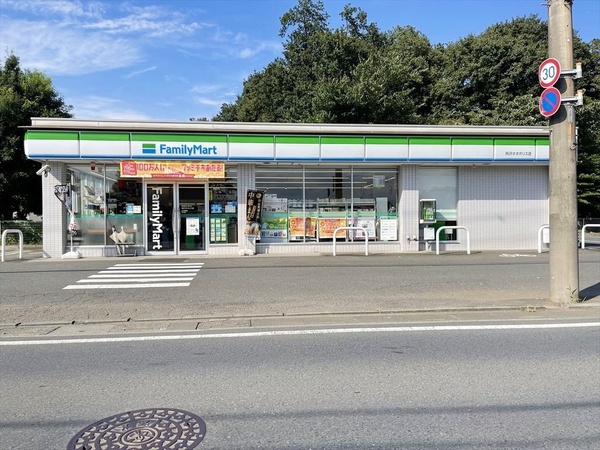 所沢市　下富　全２棟　２号棟(ファミリーマート　所沢ネオポリス店)