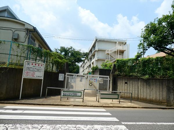 ミリオンコート久米川駅前(東村山市立東萩山小学校)