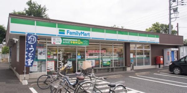 西東京市芝久保町１丁目の中古一戸建て(ファミリーマート秀栄花小金井店)