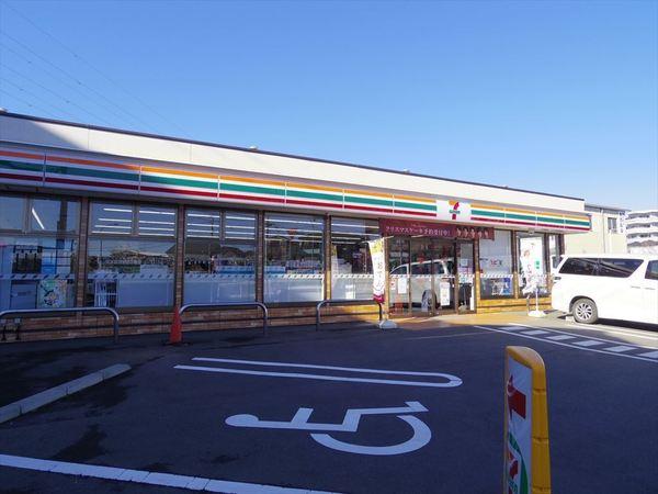 エステスクエア武蔵藤沢(セブンイレブン入間上藤沢北店)