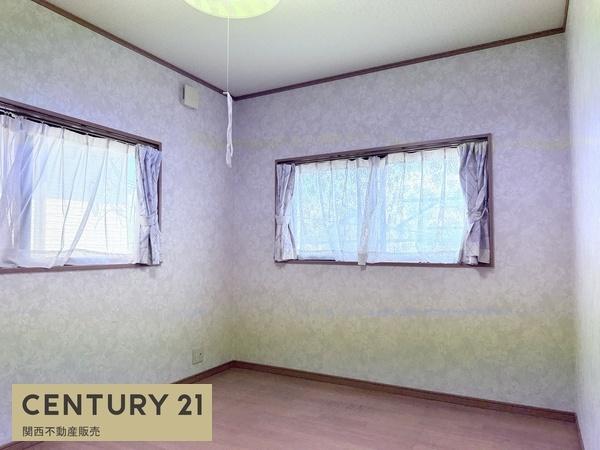 香芝市五位堂４丁目の中古一戸建て