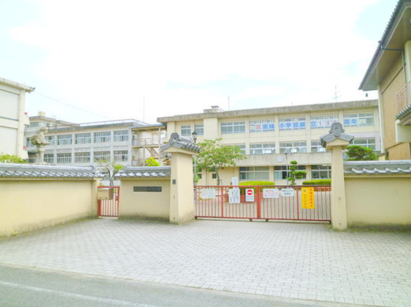 生駒郡斑鳩町服部2丁目の土地(斑鳩町立斑鳩小学校)