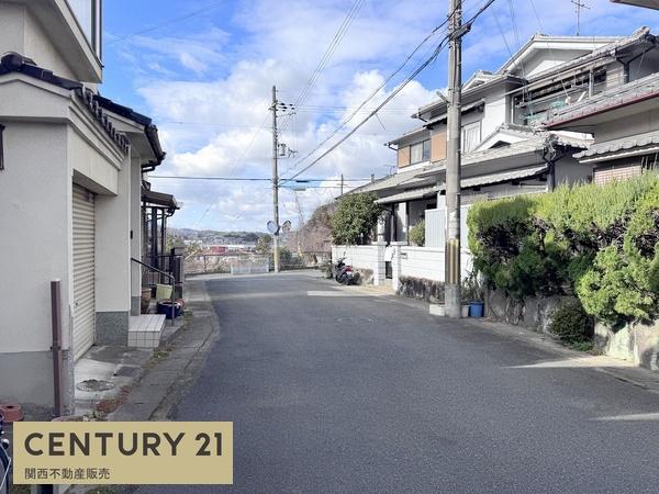 北葛城郡上牧町松里園２丁目の中古一戸建