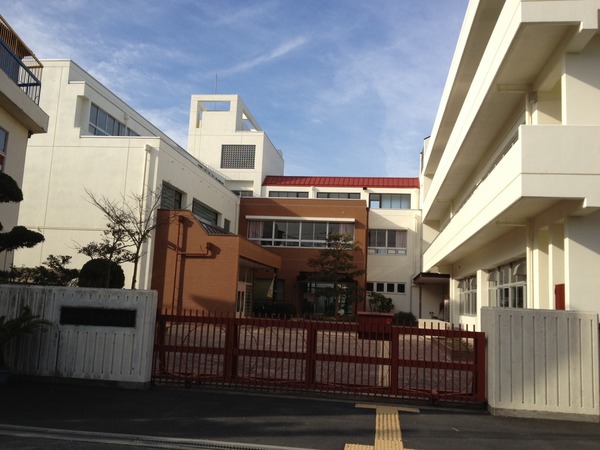 生駒郡安堵町大字西安堵の土地(安堵町立安堵小学校)