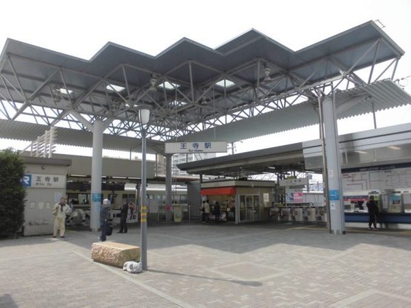 北葛城郡王寺町久度3丁目の新築一戸建(王寺駅(近鉄生駒線))