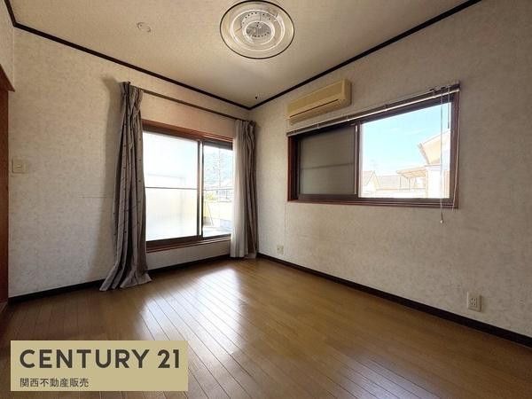 香芝市逢坂２丁目の中古一戸建て