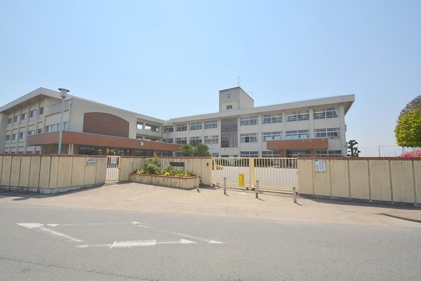 生駒郡斑鳩町法隆寺東１丁目の土地(斑鳩町立斑鳩東小学校)