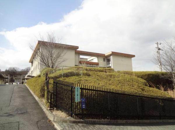 北葛城郡王寺町明神４丁目の中古一戸建て(王寺町立王寺南義務教育学校太子学舎)