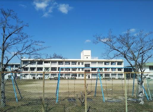 橿原市白橿町２丁目の土地(橿原市立白橿小学校)