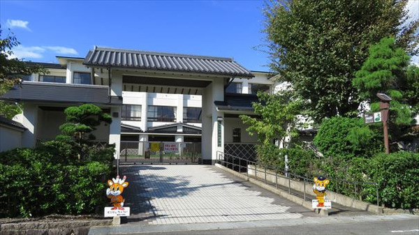 桜井市大字芝の土地(桜井市立織田小学校)