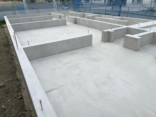 広陵町萱野駐車3台可・土地60坪付新築１区画