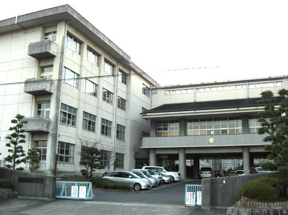 橿原市東坊城町の中古一戸建て(橿原市立光陽中学校)