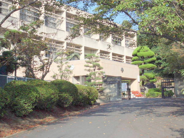 橿原市四分町の土地(橿原市立畝傍中学校)