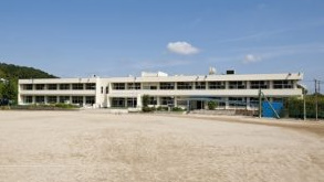 葛城市當麻の土地(葛城市立當麻小学校)