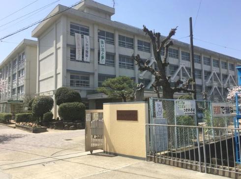 松原市河合１丁目の中古一戸建て(松原市立松原中学校)