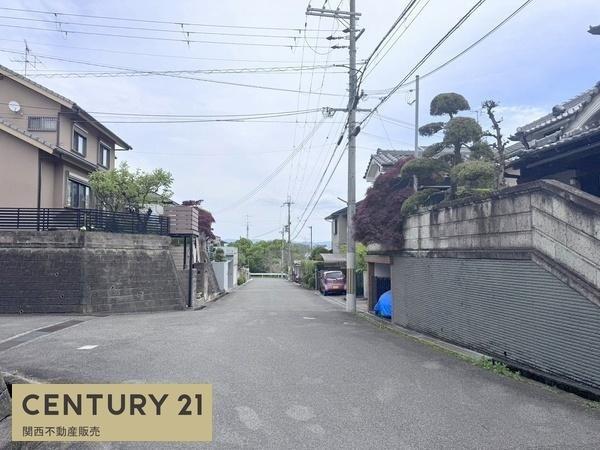 北葛城郡王寺町本町５丁目の土地