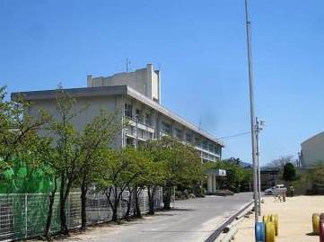 橿原市曽我町の土地(橿原市立真菅小学校)