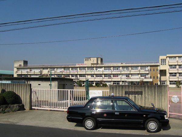 天理市櫟本町の土地(天理市立櫟本小学校)