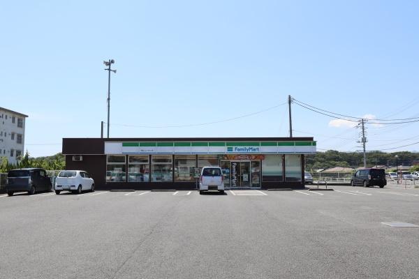 比企郡鳩山町鳩ヶ丘１丁目の中古一戸建て(ファミリーマート鳩山ニュータウン店)