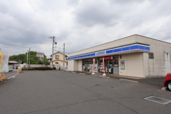 入間市高倉第4 全3棟 2号棟(ローソン入間高倉四丁目店)
