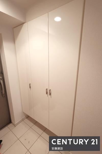 ベルメゾン元加治ヒルズ　１階