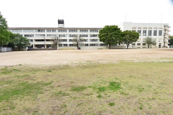 狭山市北入曽第28 新築全4棟 2号棟(狭山市立入間野中学校)
