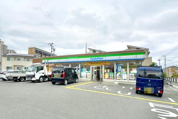 レーベンふじみ野ソラヒルズ 2階(ファミリーマートふじみ野鶴ケ岡店)