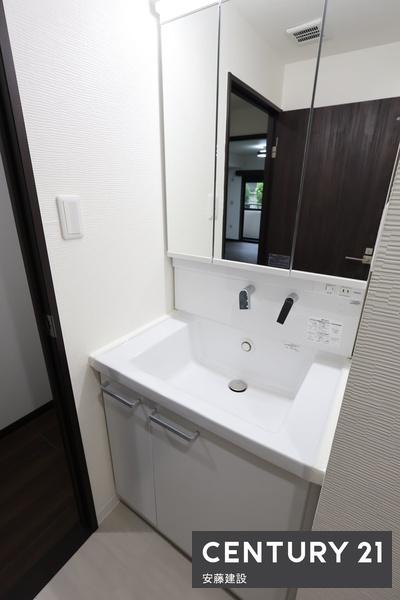 ライオンズマンション若葉台　１階