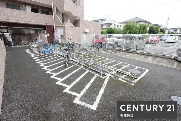 ライオンズマンション若葉台　１階