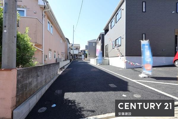 入間市新久第6 新築全3棟 3号棟(前面道路含む現地写真)