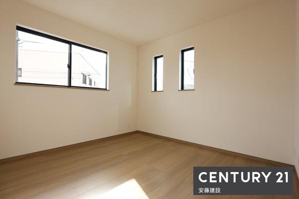 狭山市笹井一丁目　２－Ａ号棟　新築戸建