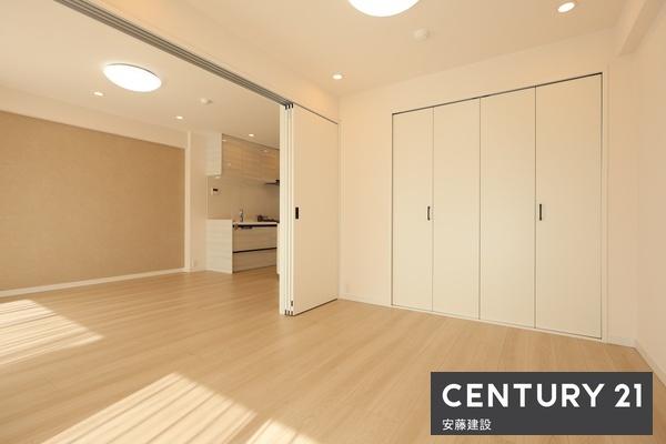 エステスクエア新所沢　３階