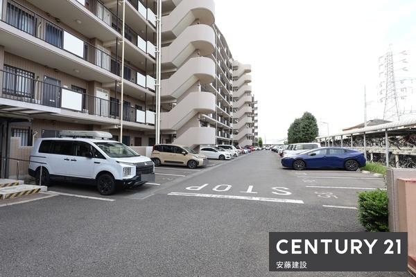 エステスクエア新所沢　３階