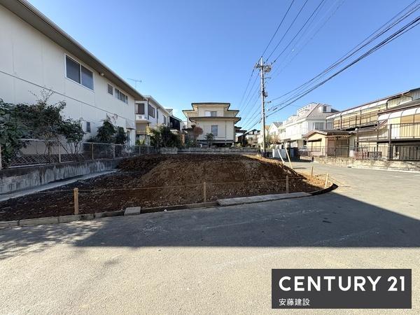 狭山市中央1丁目　北東角地　建築条件なし売地