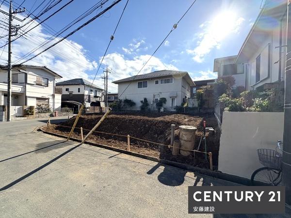 狭山市中央1丁目　北東角地　建築条件なし売地