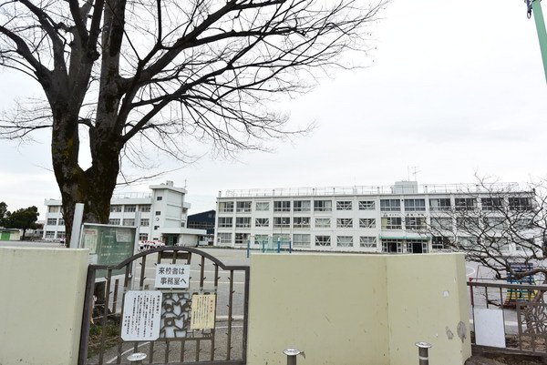 狭山市大字上奥富の土地(狭山市立奥富小学校)