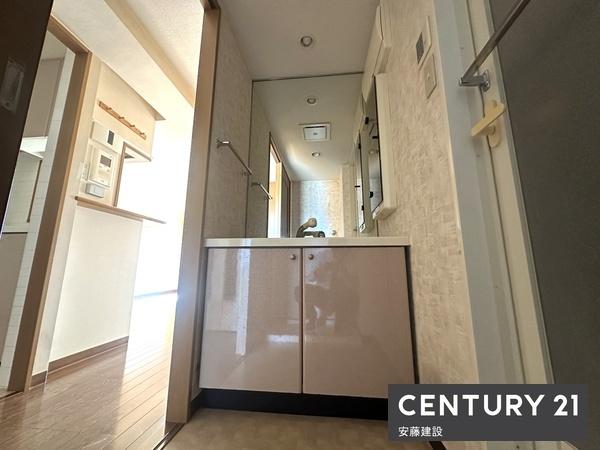 ライオンズマンション小平第５　２階