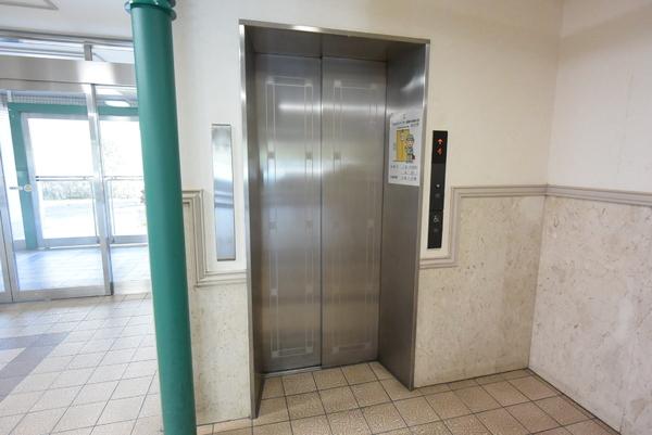 中銀第二稲荷山公園マンシオン　1階