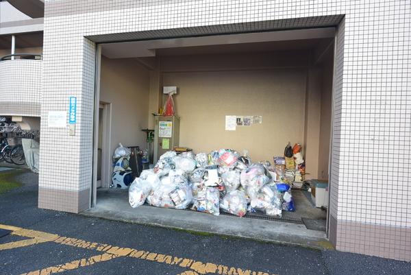 中銀第二稲荷山公園マンシオン　1階