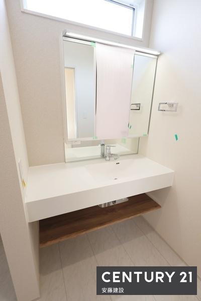 入間市久保稲荷４丁目　新築戸建