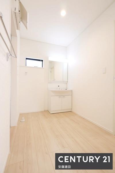狭山市中央第８　新築全３棟　１号棟