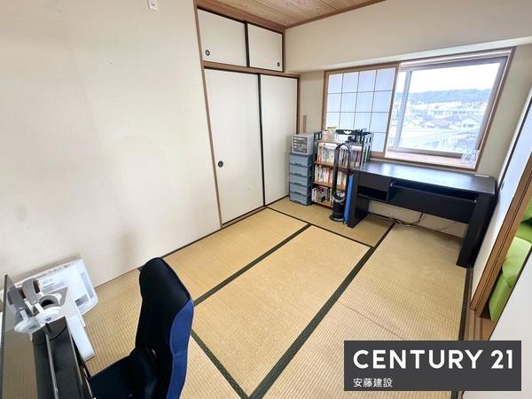 サンクレイドル仏子　４階角部屋