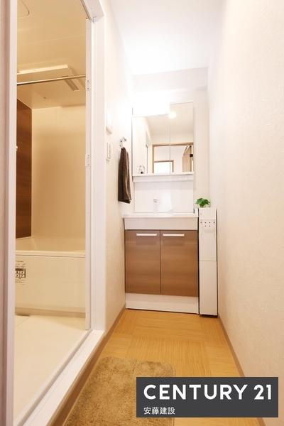 ワコー第一新狭山マンション　８階角部屋