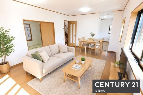 狭山市上奥富　平成１６年築　中古戸建