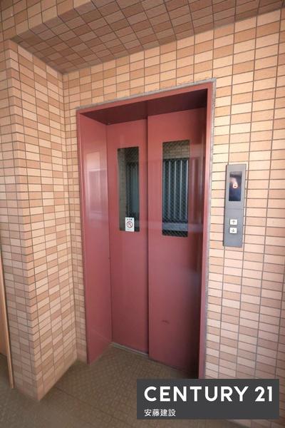 クレアメゾン新狭山　２階角部屋