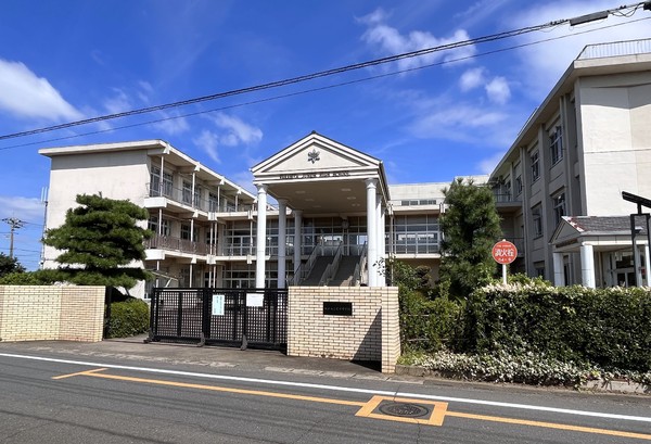 坂戸市にっさい花みず木７丁目の中古一戸建て(坂戸市立若宮中学校)
