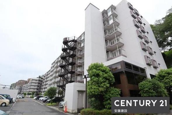 ハイラーク入間　２階角部屋