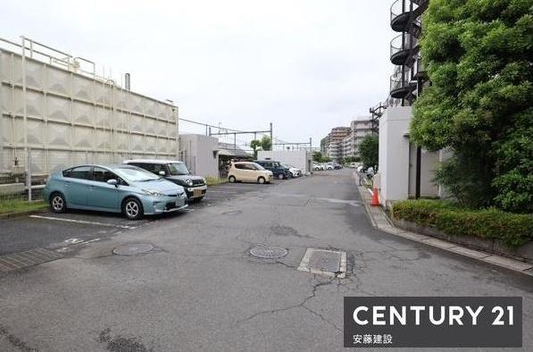 ハイラーク入間　２階角部屋